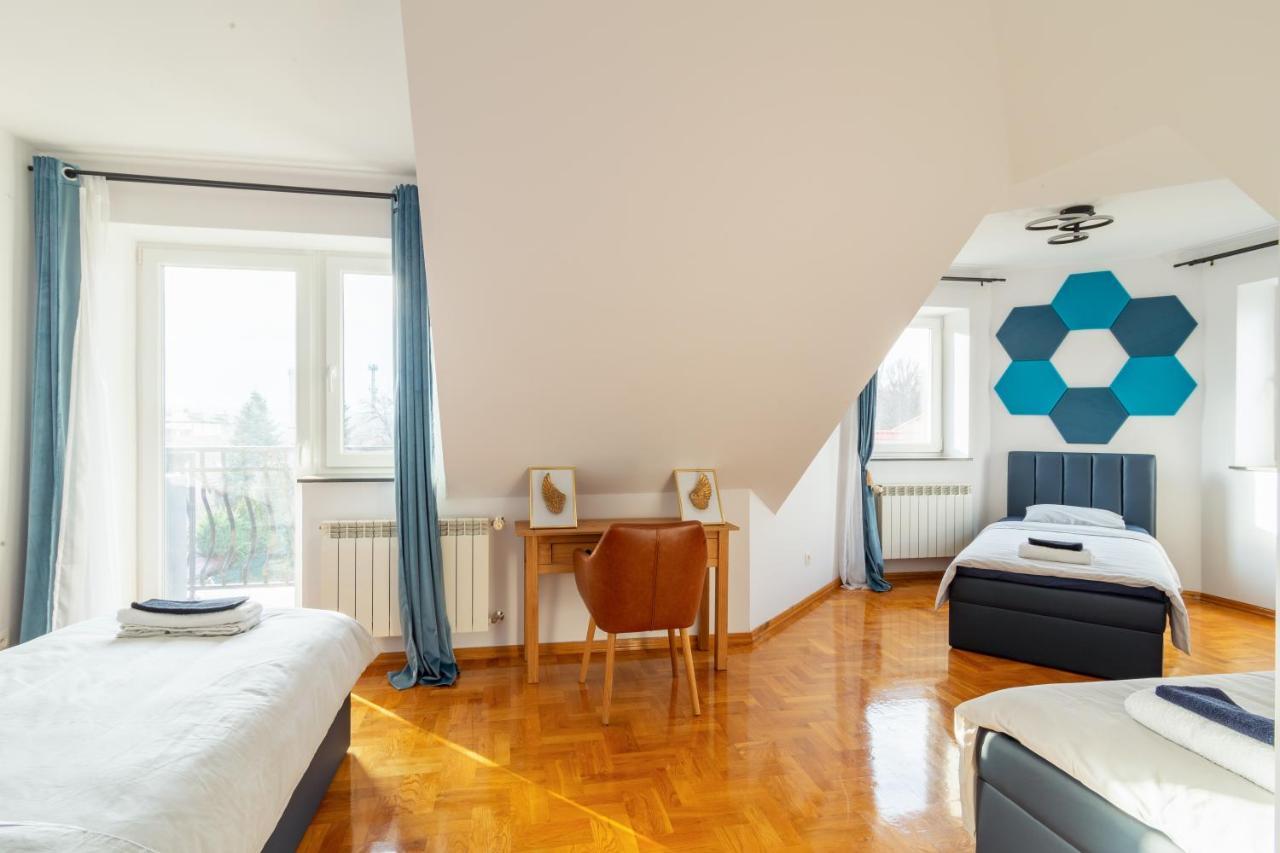 The Castle Suites & Apartment - Free Parking - (Adults Only) Краков Экстерьер фото