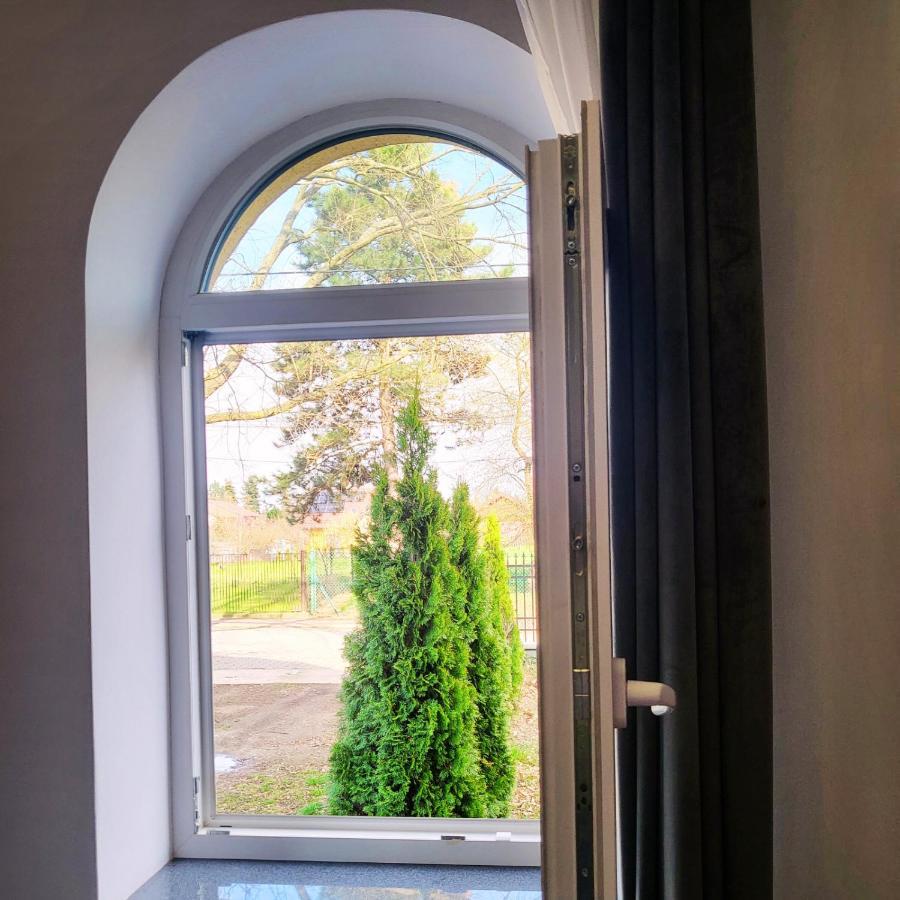 The Castle Suites & Apartment - Free Parking - (Adults Only) Краков Экстерьер фото