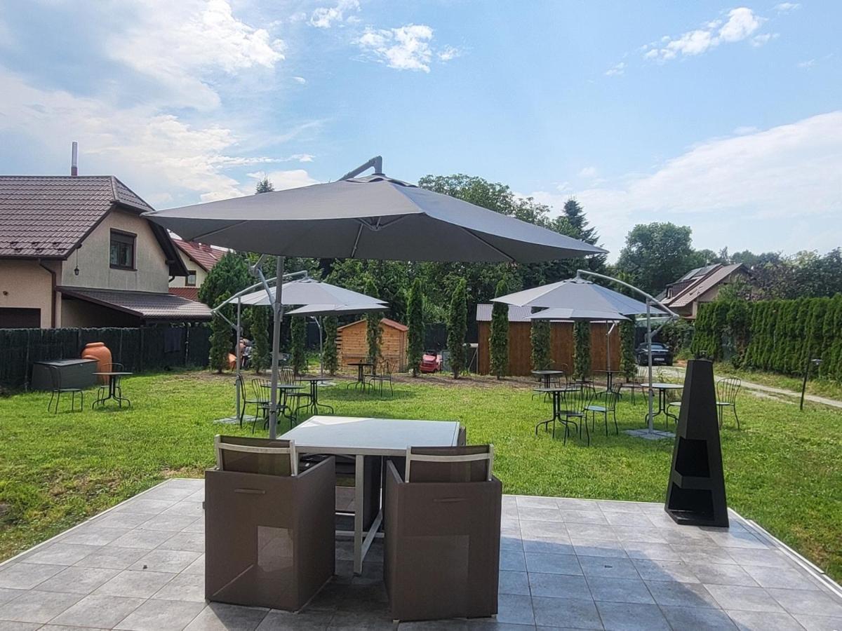 The Castle Suites & Apartment - Free Parking - (Adults Only) Краков Экстерьер фото